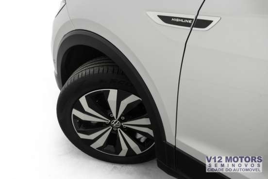 VOLKSWAGEN-T-CROSS-1.4 250 TSI TOTAL FLEX HIGHLINE AUTOMÁTICO VOLKSWAGEN-T-CROSS-2023