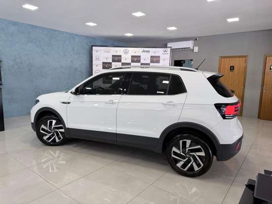 VOLKSWAGEN-T-CROSS-1.4 250 TSI TOTAL FLEX HIGHLINE AUTOMÁTICO VOLKSWAGEN-T-CROSS-2025