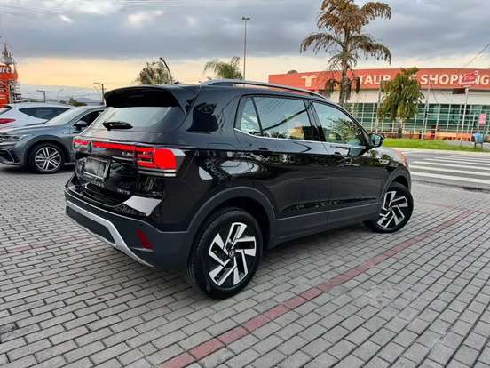 VOLKSWAGEN-T-CROSS-2025