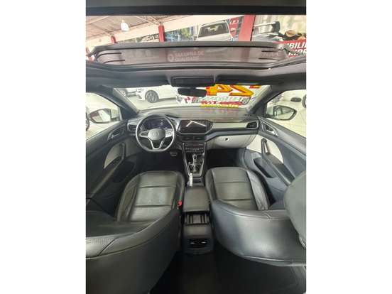VOLKSWAGEN-T-CROSS-2023