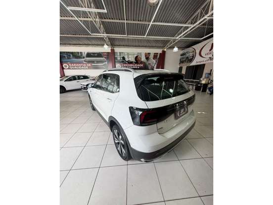 VOLKSWAGEN-T-CROSS-2023