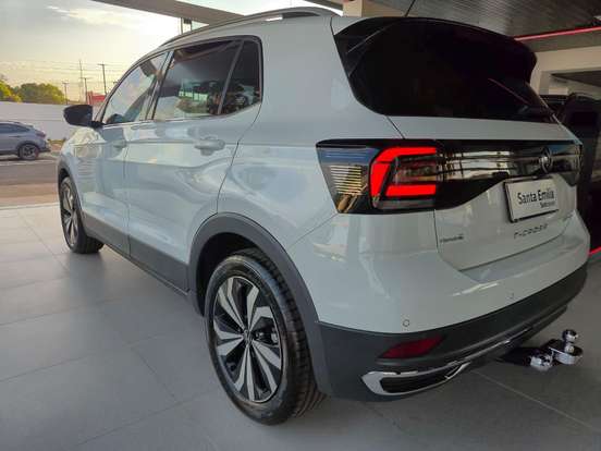 VOLKSWAGEN-T-CROSS-2022