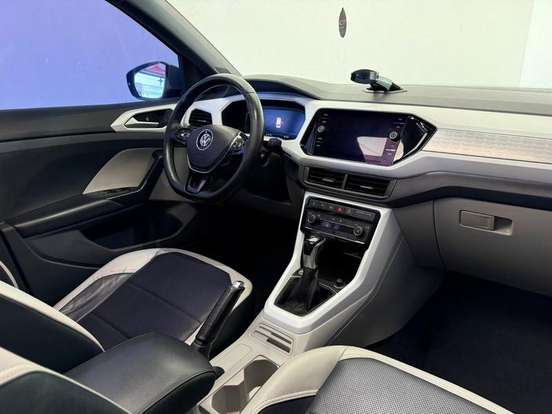 VOLKSWAGEN-T-CROSS-2019