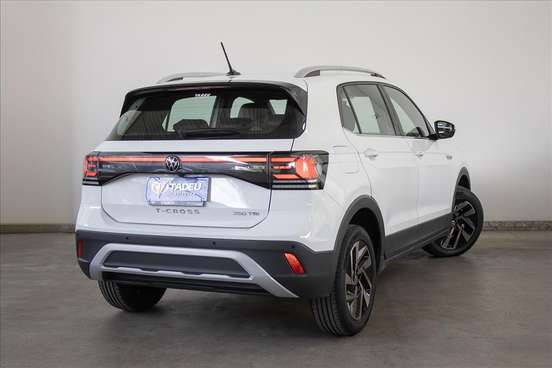 VOLKSWAGEN-T-CROSS-2024