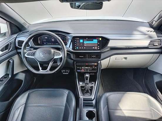 VOLKSWAGEN-T-CROSS-2023