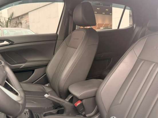 VOLKSWAGEN-T-CROSS-1.4 250 TSI TOTAL FLEX HIGHLINE AUTOMÁTICO VOLKSWAGEN-T-CROSS-2025