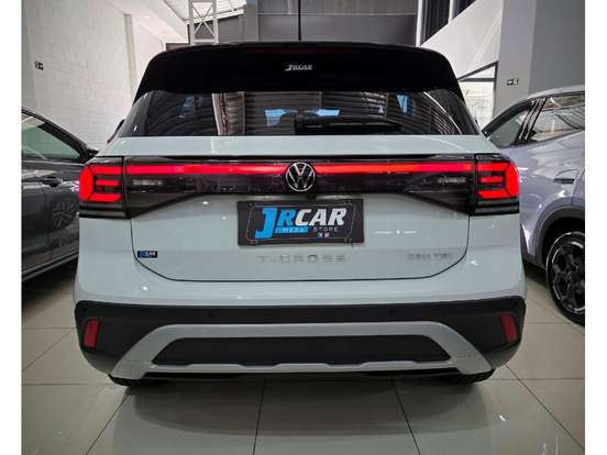 VOLKSWAGEN-T-CROSS-2025