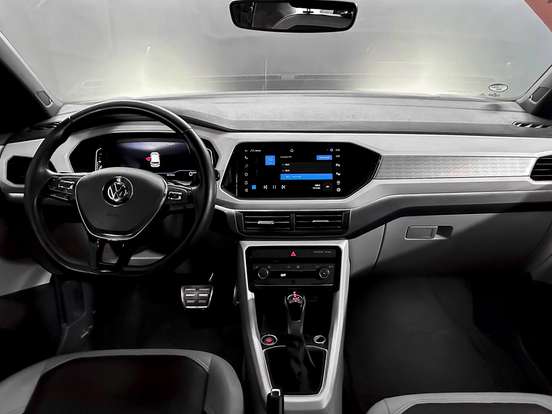 VOLKSWAGEN-T-CROSS-1.4 250 TSI TOTAL FLEX HIGHLINE AUTOMÁTICO VOLKSWAGEN-T-CROSS-2020