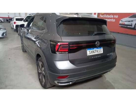 VOLKSWAGEN-T-CROSS-2024