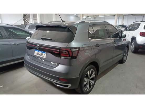 VOLKSWAGEN-T-CROSS-2024