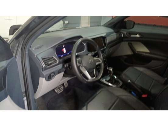 VOLKSWAGEN-T-CROSS-1.4 250 TSI TOTAL FLEX HIGHLINE AUTOMÁTICO VOLKSWAGEN-T-CROSS-2024