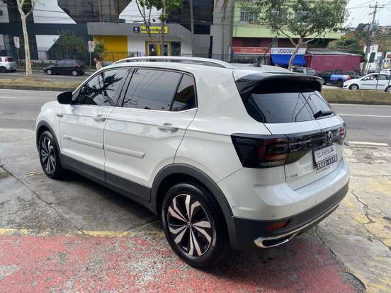 VOLKSWAGEN-T-CROSS-2022