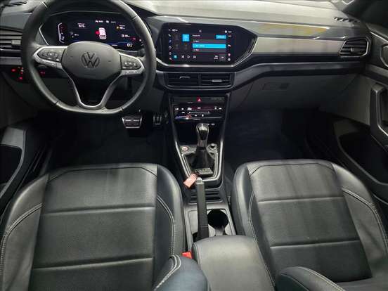 VOLKSWAGEN-T-CROSS-2022