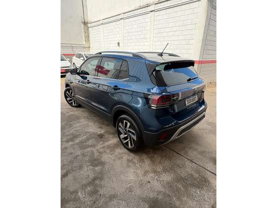VOLKSWAGEN-T-CROSS-2024