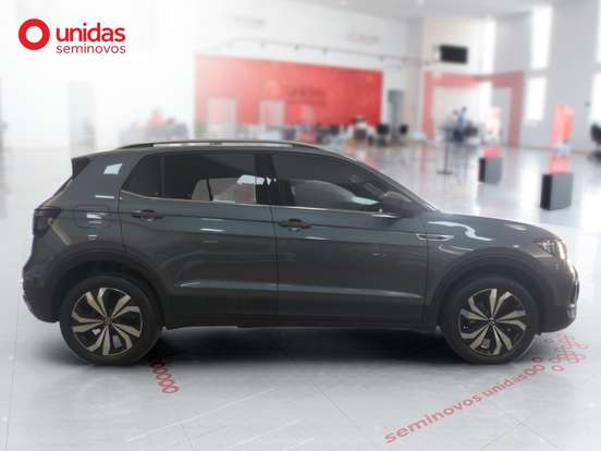 VOLKSWAGEN-T-CROSS-2024