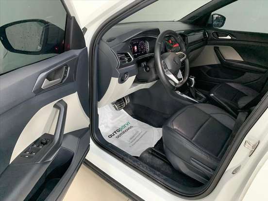 VOLKSWAGEN-T-CROSS-1.4 250 TSI TOTAL FLEX HIGHLINE AUTOMÁTICO VOLKSWAGEN-T-CROSS-2024