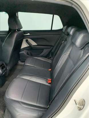 VOLKSWAGEN-T-CROSS-2024