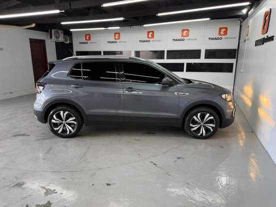 VOLKSWAGEN-T-CROSS-2021