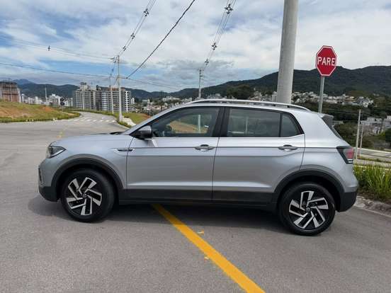 VOLKSWAGEN-T-CROSS-1.4 250 TSI TOTAL FLEX HIGHLINE AUTOMÁTICO VOLKSWAGEN-T-CROSS-2024