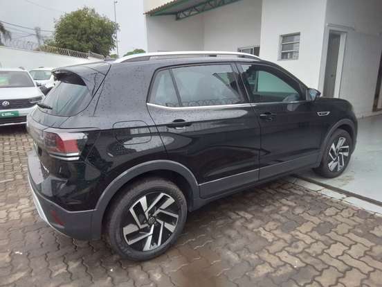 VOLKSWAGEN-T-CROSS-1.4 250 TSI TOTAL FLEX HIGHLINE AUTOMÁTICO VOLKSWAGEN-T-CROSS-2025