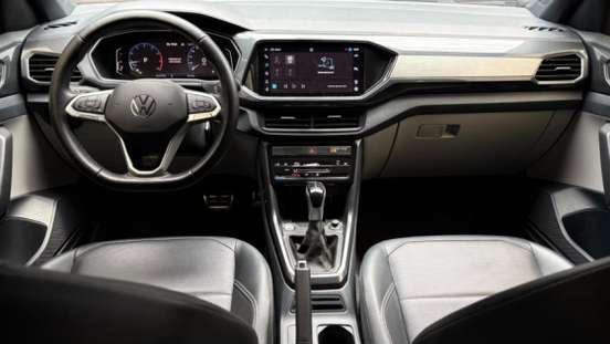 VOLKSWAGEN-T-CROSS-2023