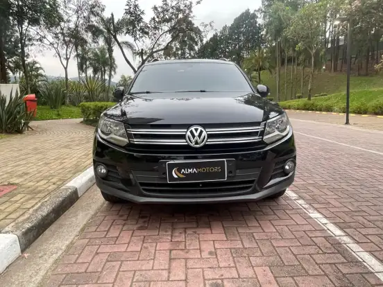 VOLKSWAGEN-TIGUAN-2017