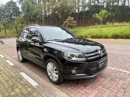 VOLKSWAGEN-TIGUAN-1.4 TSI 16V TURBO GASOLINA 4P DSG VOLKSWAGEN-TIGUAN-2017