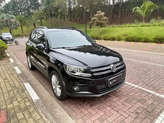 VOLKSWAGEN-TIGUAN-1.4 TSI 16V TURBO GASOLINA 4P DSG VOLKSWAGEN-TIGUAN-2017