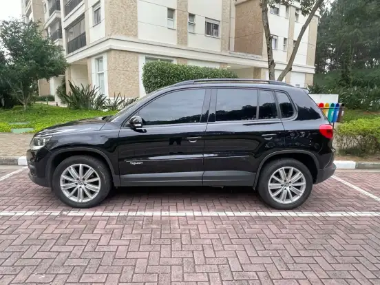 VOLKSWAGEN-TIGUAN-1.4 TSI 16V TURBO GASOLINA 4P DSG VOLKSWAGEN-TIGUAN-2017