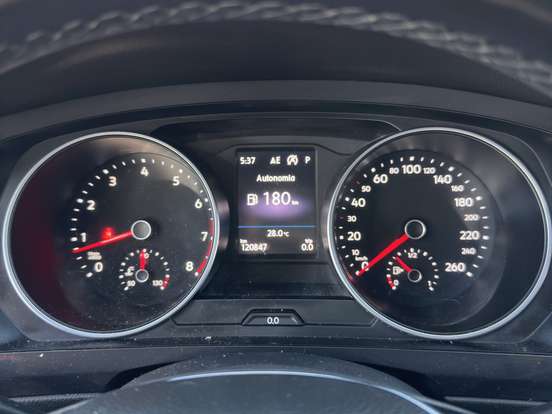 VOLKSWAGEN-TIGUAN-2019