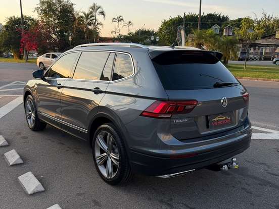 VOLKSWAGEN-TIGUAN-2019