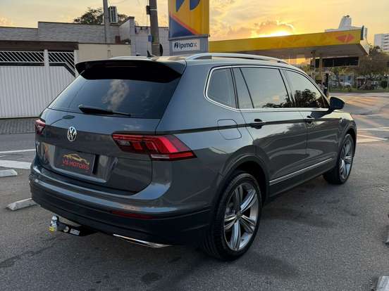 VOLKSWAGEN-TIGUAN-2019