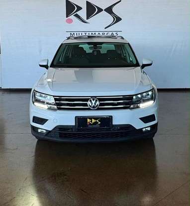 VOLKSWAGEN-TIGUAN-2018