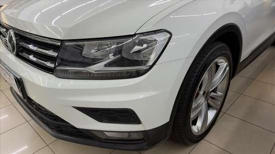 VOLKSWAGEN-TIGUAN-2018