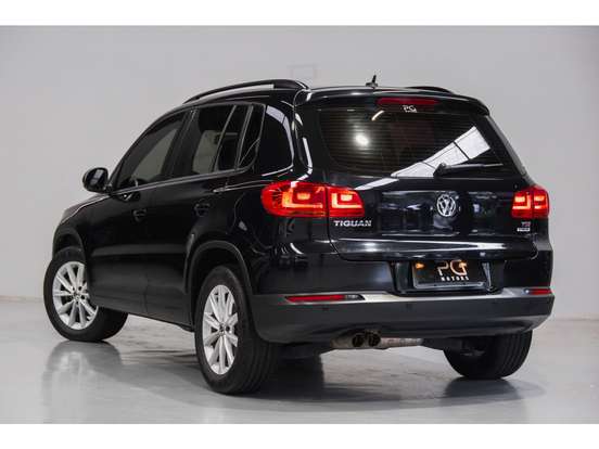 VOLKSWAGEN-TIGUAN-1.4 TSI 16V TURBO GASOLINA 4P DSG VOLKSWAGEN-TIGUAN-2017