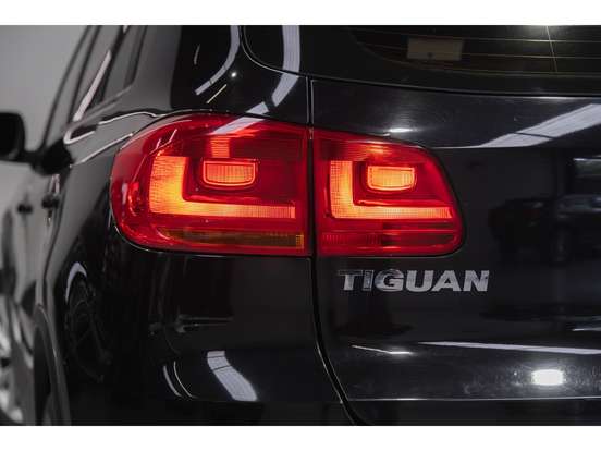 VOLKSWAGEN-TIGUAN-2017
