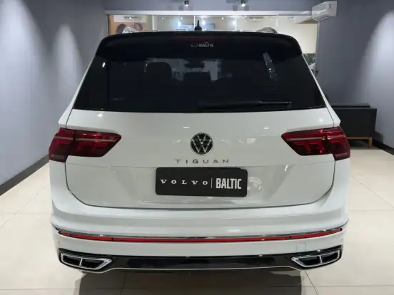 VOLKSWAGEN-TIGUAN-2.0 300 TSI GASOLINA ALLSPACE R-LINE AUTOMÁTICO VOLKSWAGEN-TIGUAN-2024