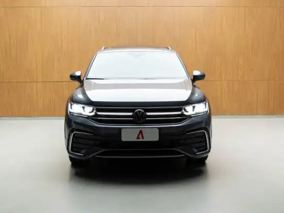 VOLKSWAGEN-TIGUAN-2.0 300 TSI GASOLINA ALLSPACE R-LINE AUTOMÁTICO VOLKSWAGEN-TIGUAN-2024
