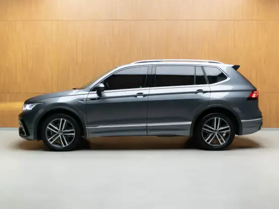 VOLKSWAGEN-TIGUAN-2.0 300 TSI GASOLINA ALLSPACE R-LINE AUTOMÁTICO VOLKSWAGEN-TIGUAN-2024