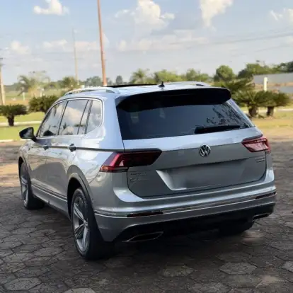 VOLKSWAGEN-TIGUAN-2019