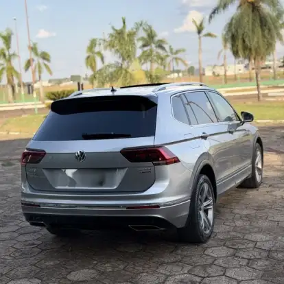 VOLKSWAGEN-TIGUAN-2019