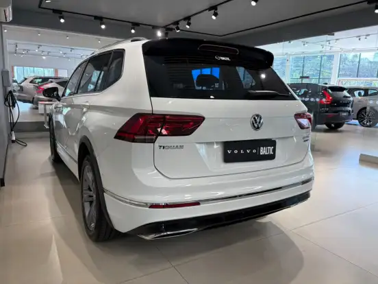 VOLKSWAGEN-TIGUAN-2018