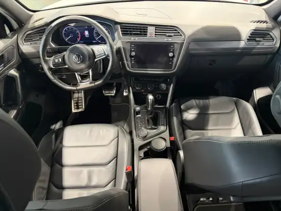 VOLKSWAGEN-TIGUAN-2018