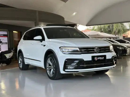 VOLKSWAGEN-TIGUAN-2019