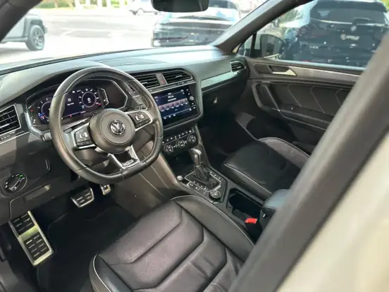 VOLKSWAGEN-TIGUAN-2019