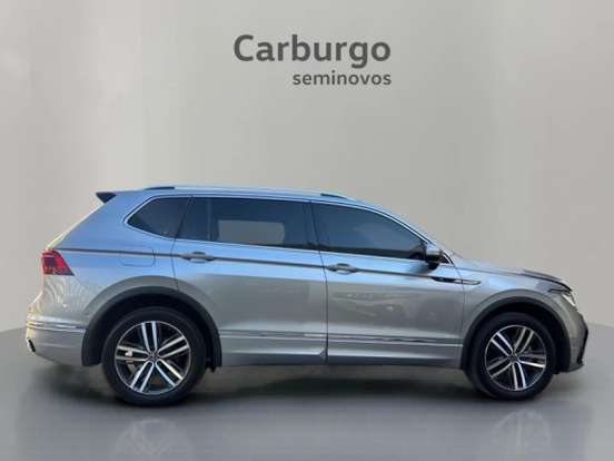 VOLKSWAGEN-TIGUAN-2024