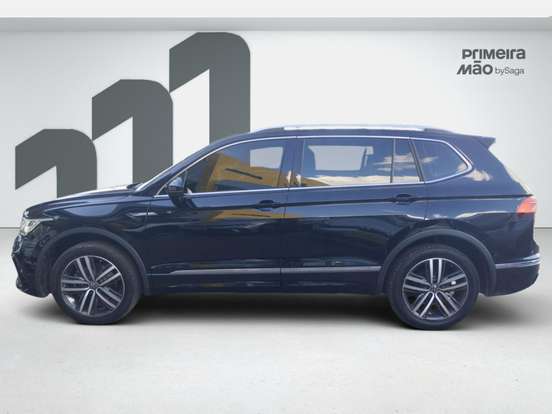 VOLKSWAGEN-TIGUAN-2.0 300 TSI GASOLINA ALLSPACE R-LINE AUTOMÁTICO VOLKSWAGEN-TIGUAN-2024