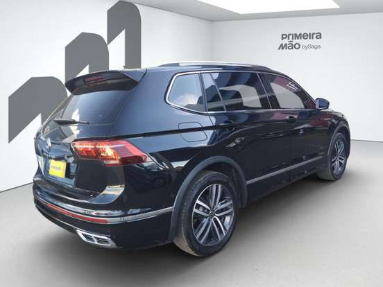 VOLKSWAGEN-TIGUAN-2.0 300 TSI GASOLINA ALLSPACE R-LINE AUTOMÁTICO VOLKSWAGEN-TIGUAN-2024