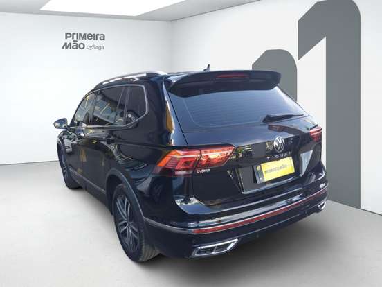VOLKSWAGEN-TIGUAN-2.0 300 TSI GASOLINA ALLSPACE R-LINE AUTOMÁTICO VOLKSWAGEN-TIGUAN-2024
