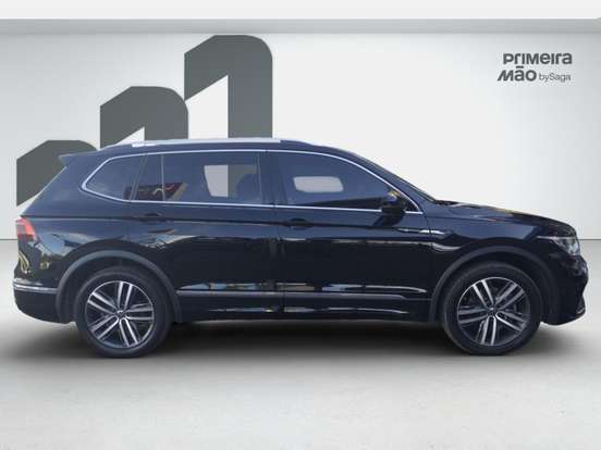 VOLKSWAGEN-TIGUAN-2024